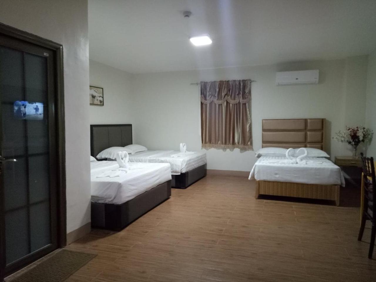 Meaco Royal Hotel - Batangas City Exterior foto